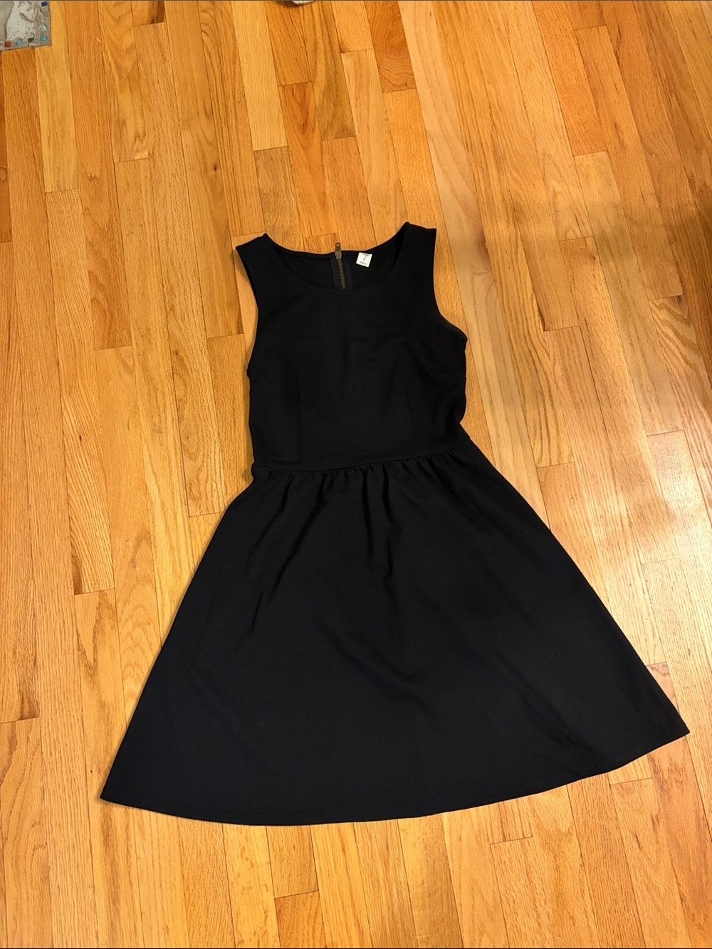 Old Navy Black Sleeveless Fit-and-Flare Dress